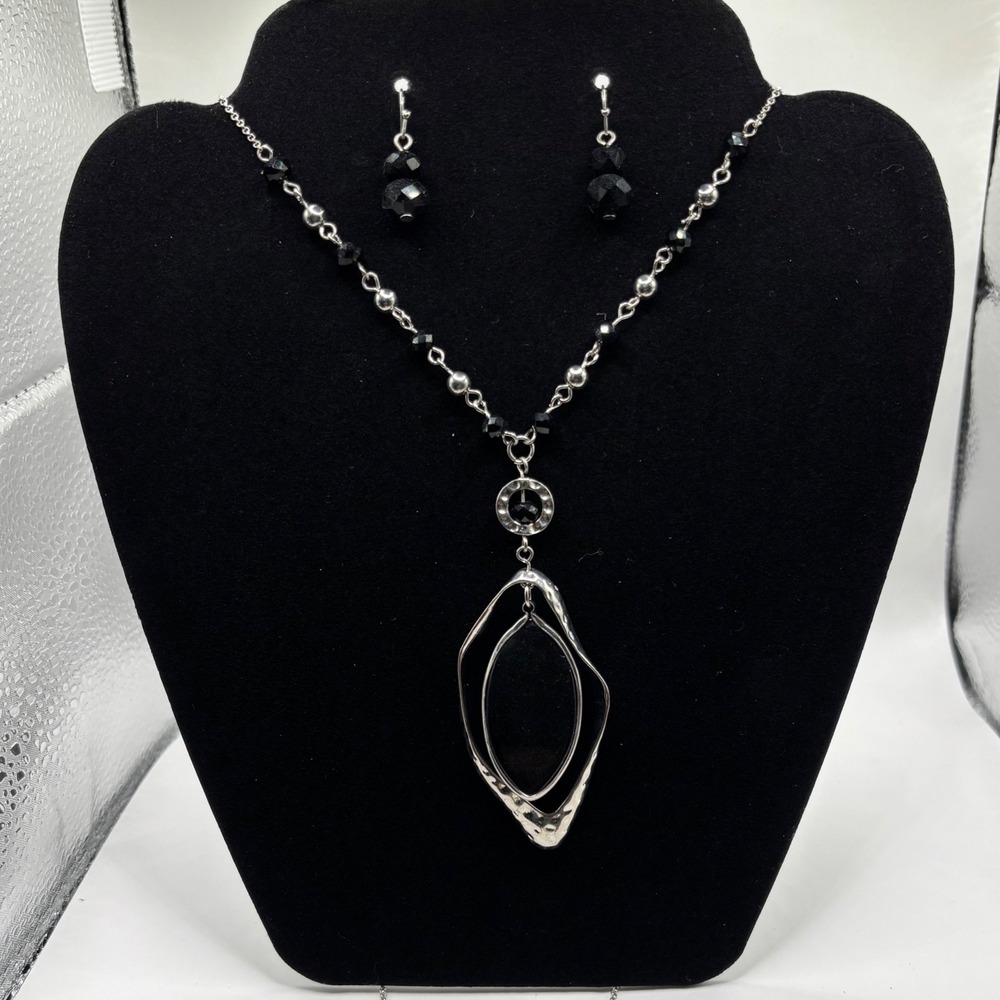 Cato Jewelry Set Women OS Black NWT Silver Tone Beaded Pendant Necklace Earrings